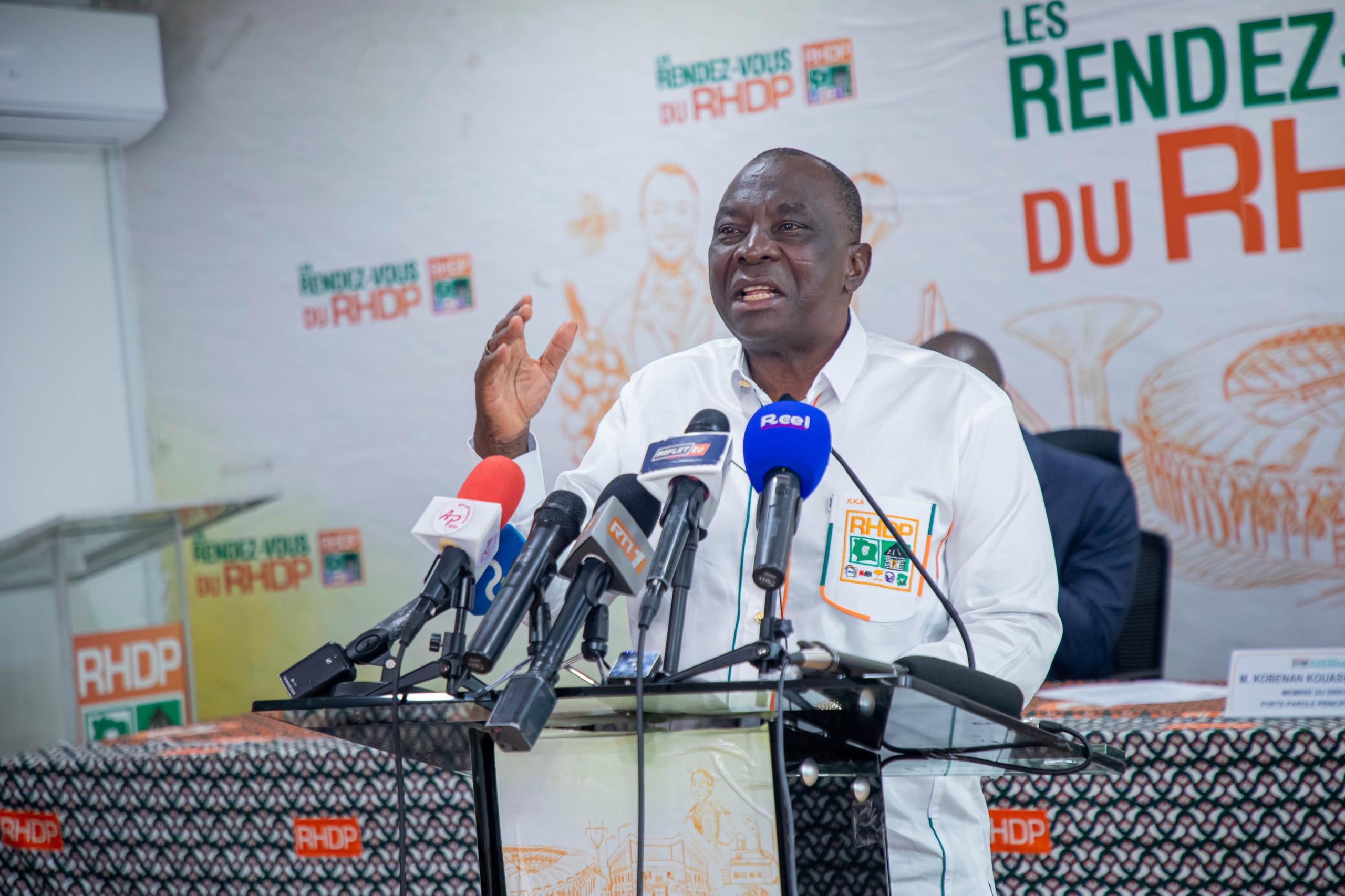 Ouattara "recase" trois ministres sortis du gouvernement