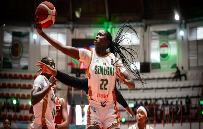 Afrobasket Dames : le Sénégal renverse le Rwanda (80-37) et retrouve la Côte d’Ivoire en quarts
