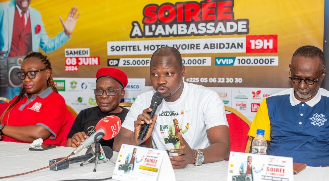 L’Ambassadeur Agalawal en spectacle à Abidjan pour son 7è "one man show"