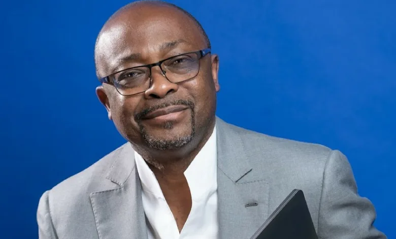 Médias : Alain Foka fait ses adieux à RFI et pose ses valises au Togo