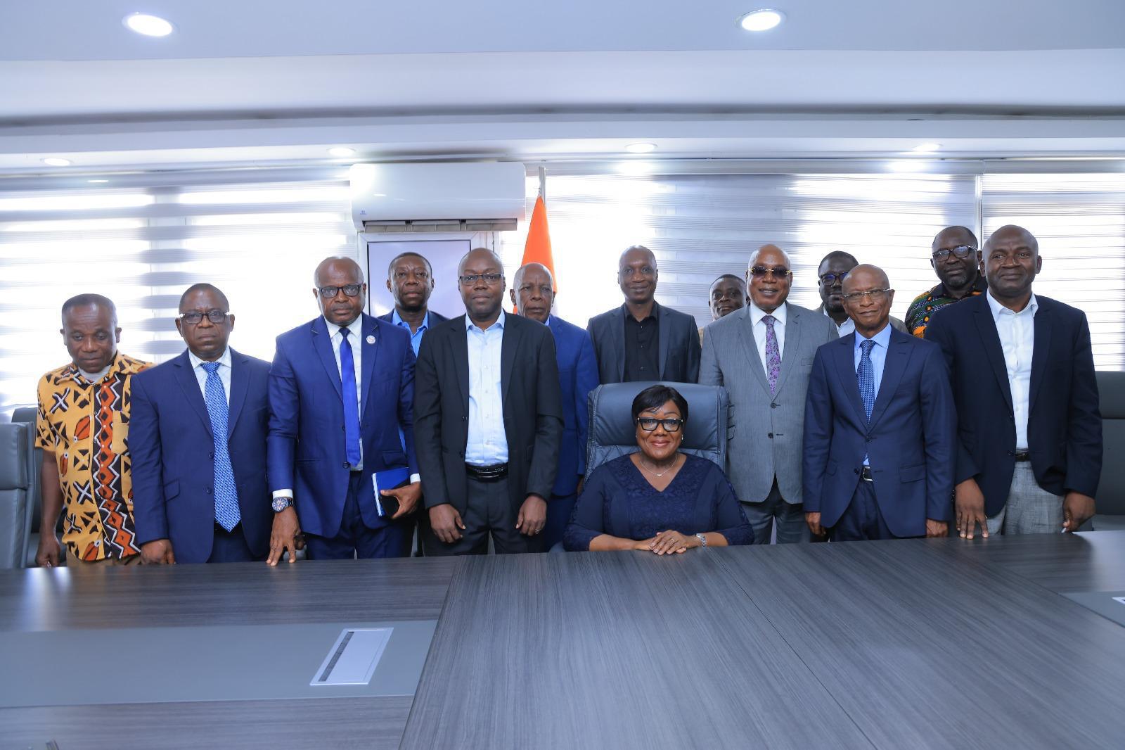 Côte d'Ivoire: des syndicats abandonnent la grève au profit du dialogue