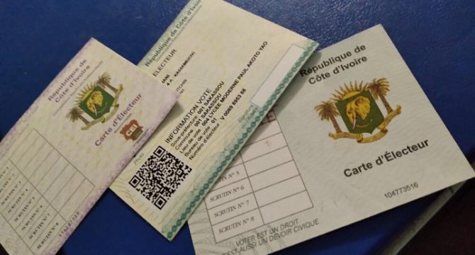 Présidentielle ivoirienne : le retrait des cartes d'électeur prorogé au 22 octobre