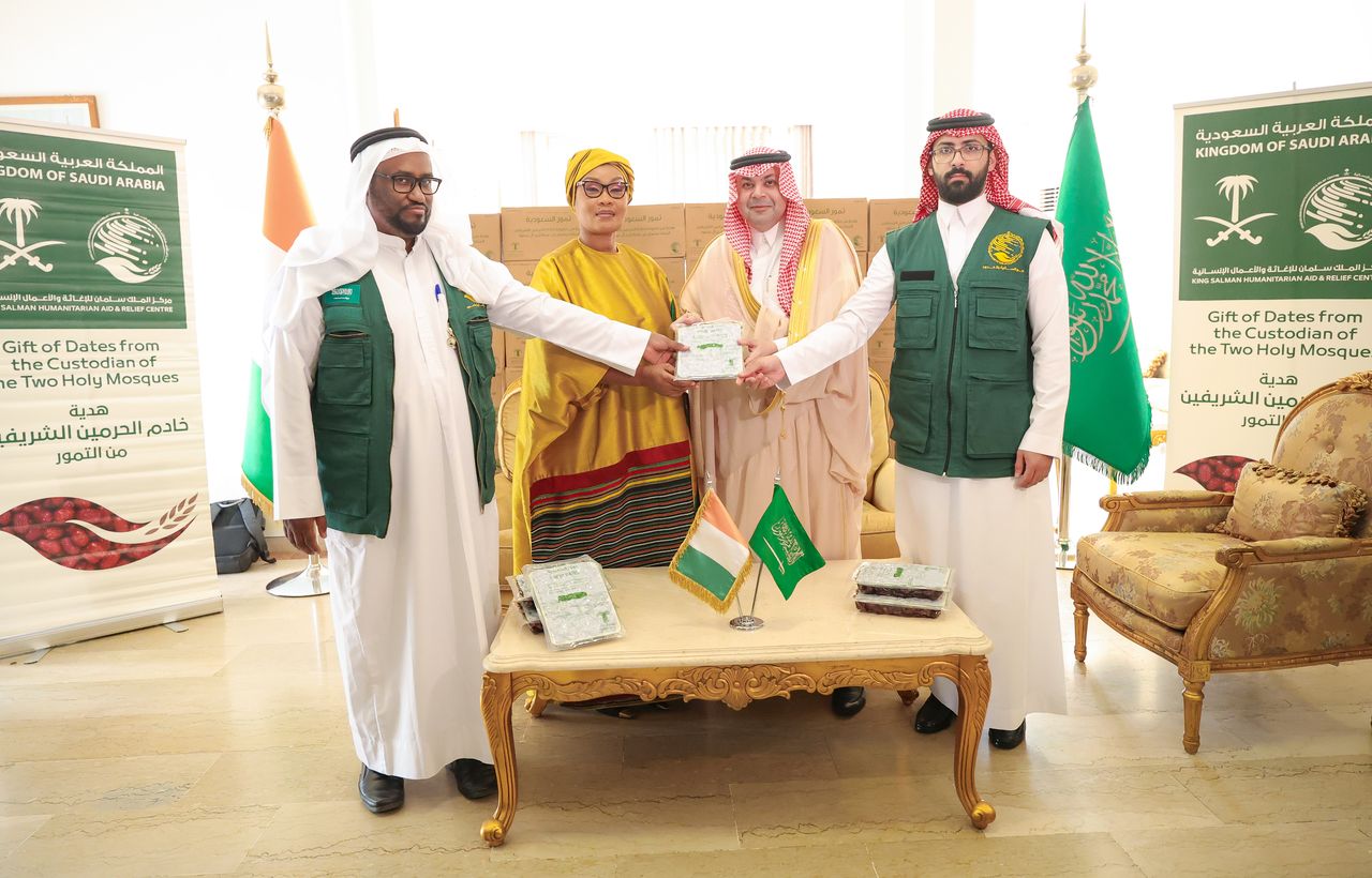 L’Arabie Saoudite offre 50 tonnes de dattes à la Côte d’Ivoire en signe de solidarité