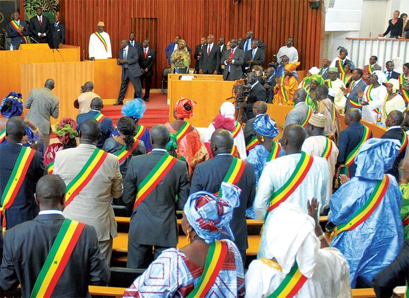 La présidentielle sénégalaise reportée au 15 décembre 2024