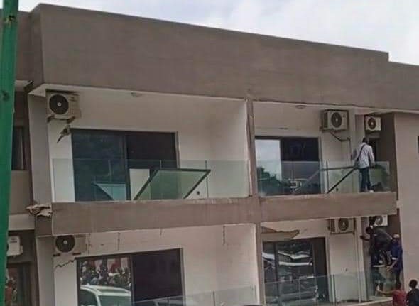 Abidjan: 17 victimes dont 1 décès dans l'effondrement d'un immeuble