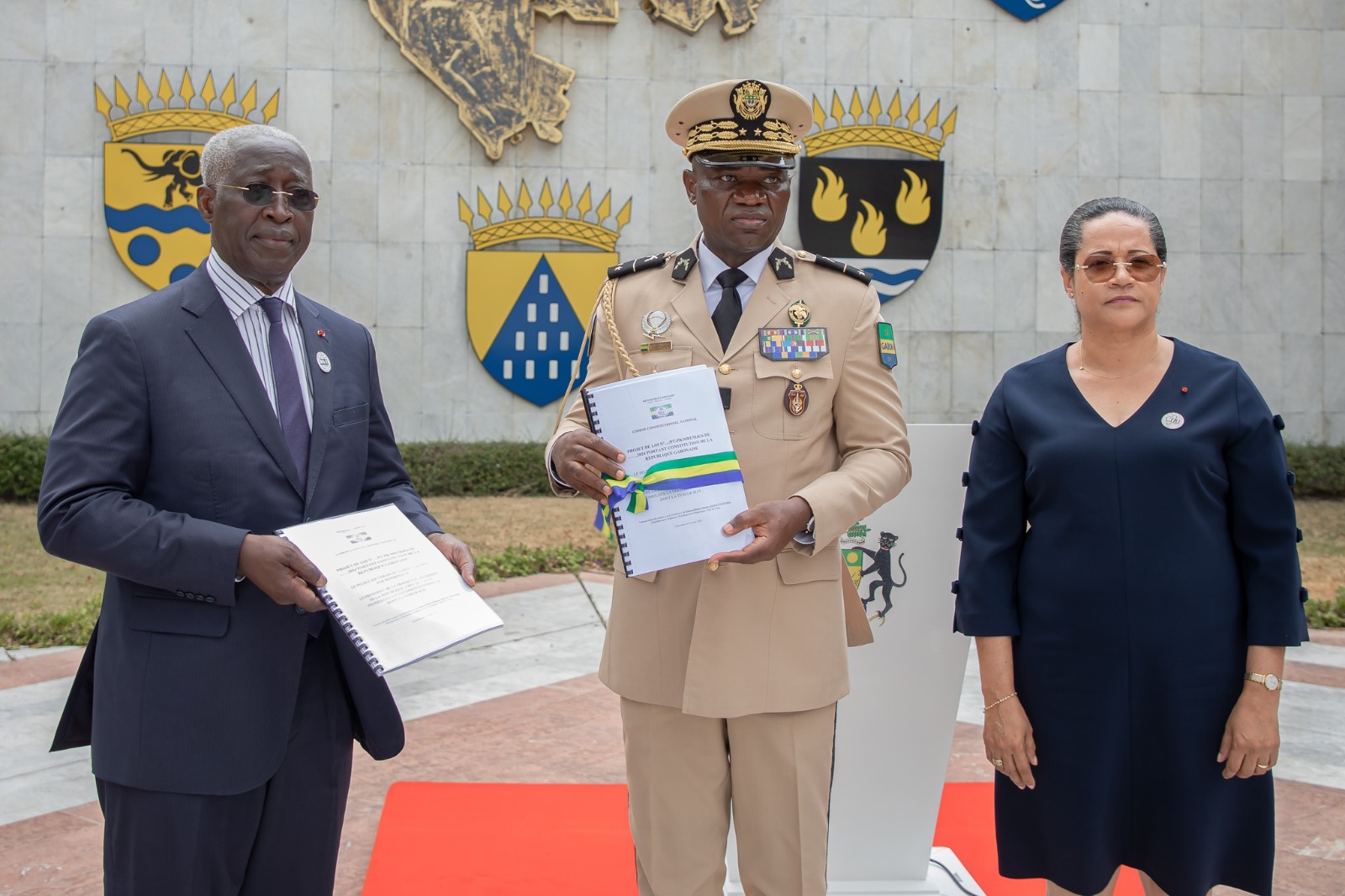 Gabon : le projet de Constitution instaure un régime présidentiel