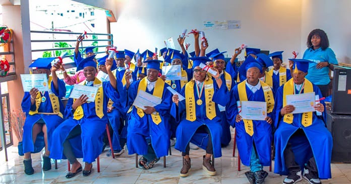 Côte d'Ivoire : 22 apprenants atteints de déficience intellectuelle du Campdi distingués