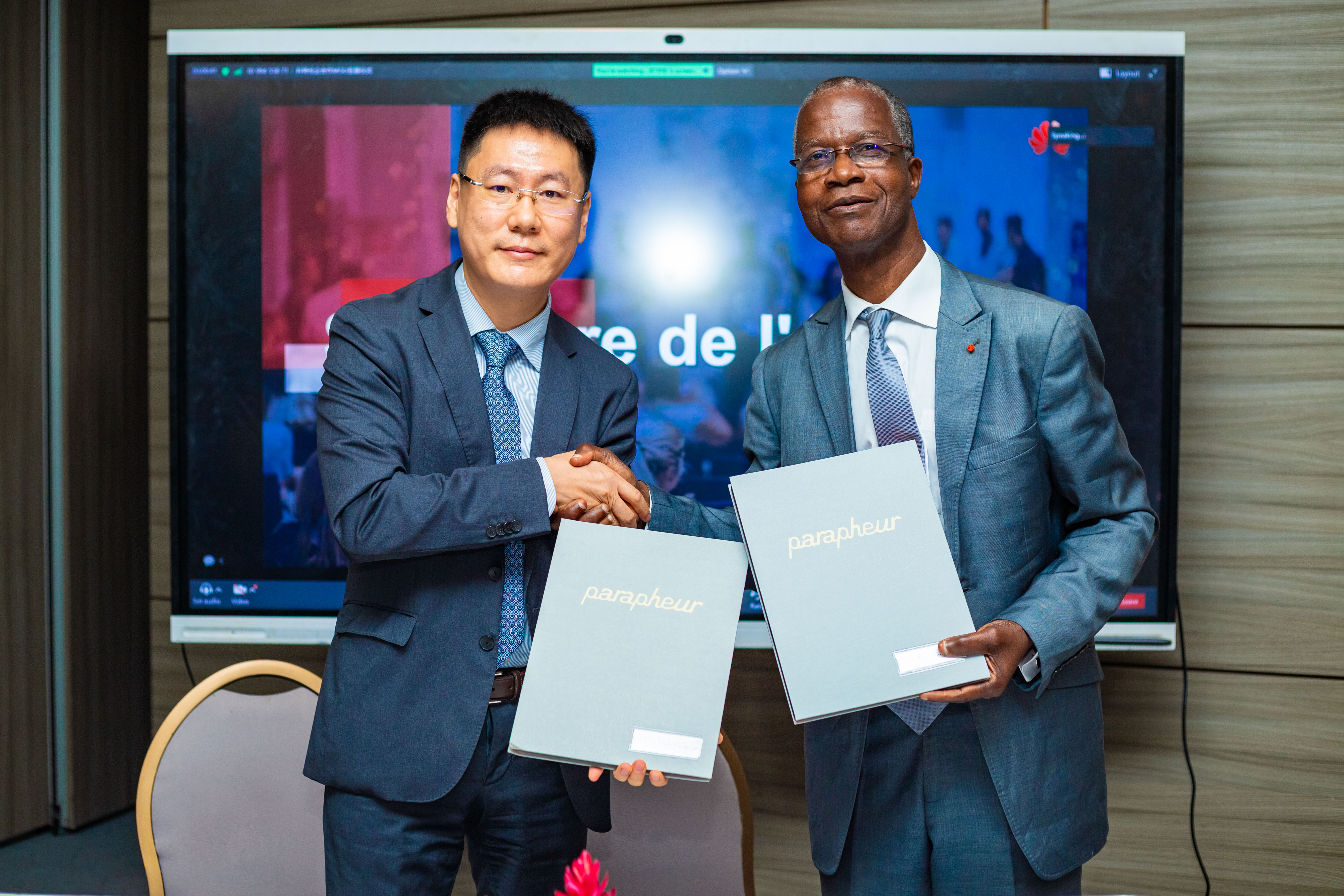 Publi-Reportage : Signature d’un accord de partenariat entre Huawei et 3 grandes écoles publiques ivoiriennes