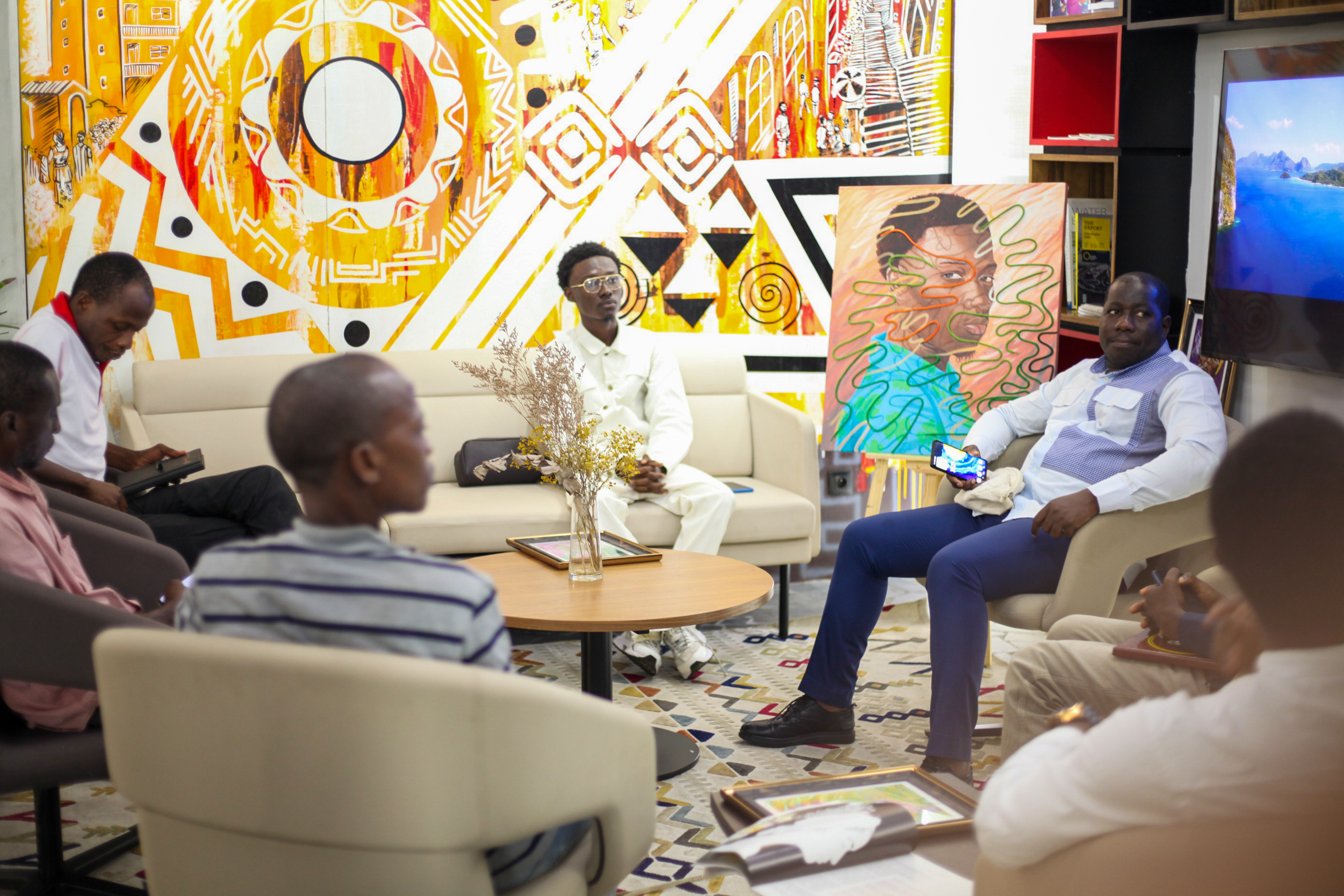 Achika Asseu signe sa première grande exposition à Abidjan