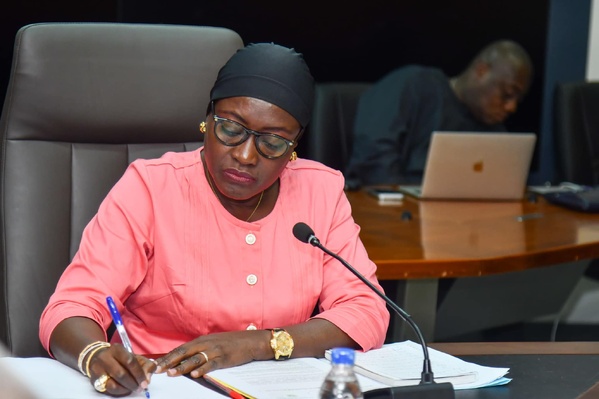 Côte d'Ivoire: 140 enseignants sanctionnés pour fraudes aux examens