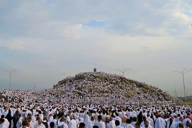 La présidentielle 2025 et les pluies diluviennes au cœur des prières des pèlerins Ivoriens à Arafat