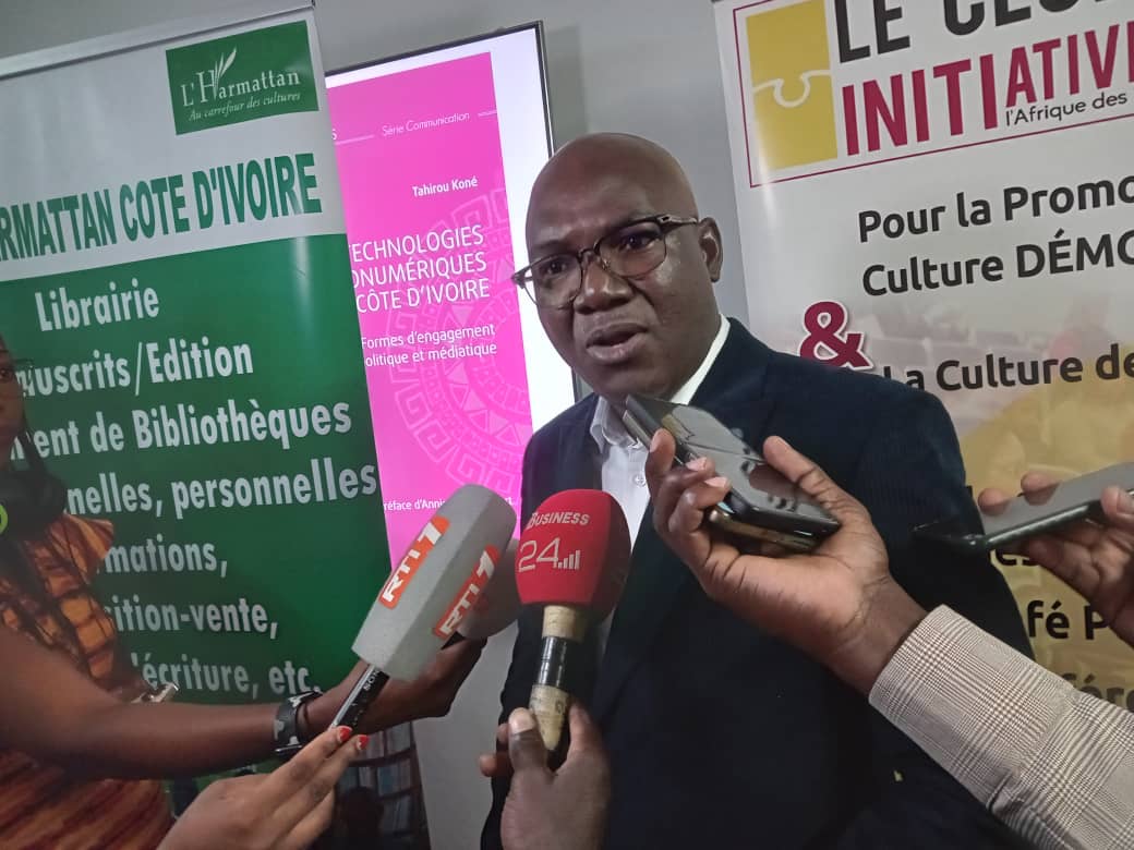Dr Tahirou Koné présente « technologies socionumériques en Côte d’Ivoire»