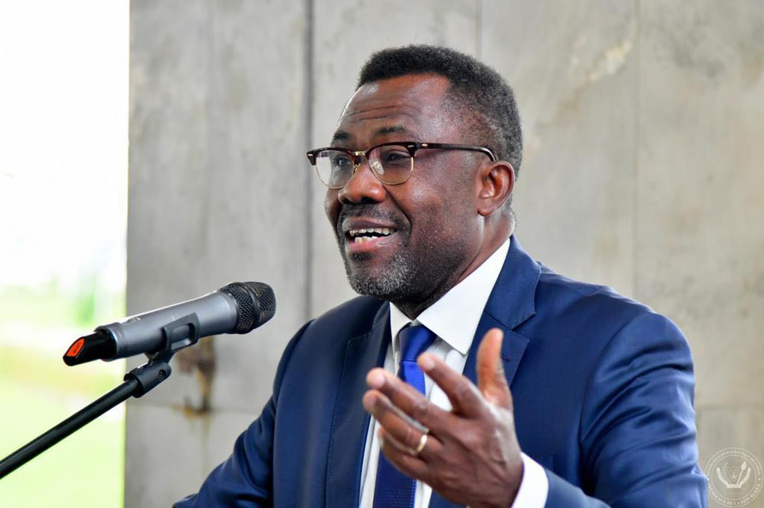 Démission du Secrétaire Général de la CAF Véron Mosengo-Omba